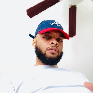 Meet your Posher, Avery